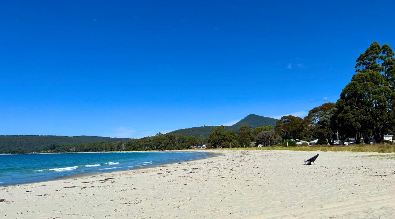 Lumeah Retreat Bruny Island Villa Adventure Bay Exteriör bild